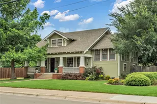 300 W College St, Grapevine, TX 76051 - Photo 3