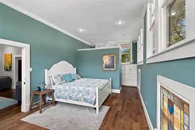 300 W College Street, Grapevine, TX 76051 - Photo 21