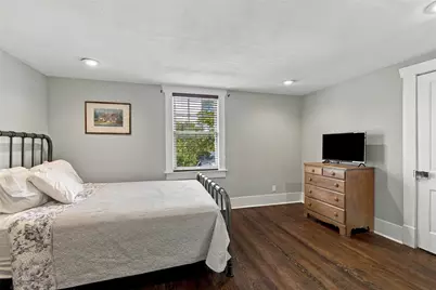 300 W College Street, Grapevine, TX 76051 - Photo 29
