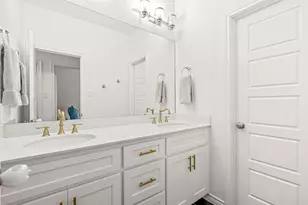 513 Sheer Bliss Ln, Fort Worth, TX 76114 - Photo 19