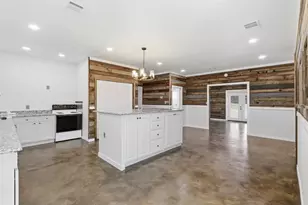 3933 Sarra Ln, Springtown, TX 76082 - Photo 15