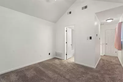 1424 Meadowood Village Drive, Fort Worth, TX 76120 - Photo 19