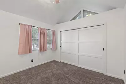 1424 Meadowood Village Drive, Fort Worth, TX 76120 - Photo 17