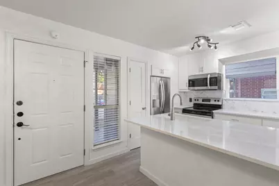 1424 Meadowood Village Drive, Fort Worth, TX 76120 - Photo 7