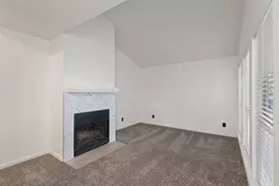 1424 Meadowood Village Dr, Fort Worth, TX 76120 - Photo 3