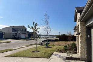 817 Birdie Dr, Little Elm, TX 75068 - Photo 5