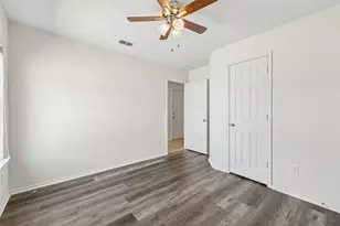 908 Blackberry Trail, Fort Worth, TX 76120 - Photo 7