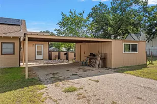1314 W 9th St, Clifton, TX 76634 - Photo 25