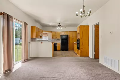 1314 W 9th Street, Clifton, TX 76634 - Photo 9