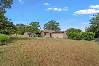 1314 W 9th Street, Clifton, TX 76634 - Photo 21