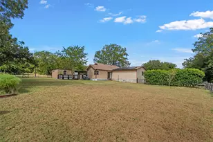1314 W 9th St, Clifton, TX 76634 - Photo 21