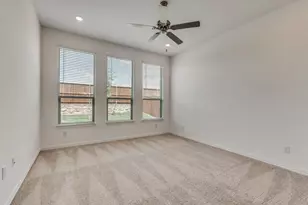 1033 Rosebay Dr, Justin, TX 76247 - Photo 17