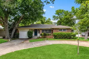 704 Downing Dr, Richardson, TX 75080 - Photo 1