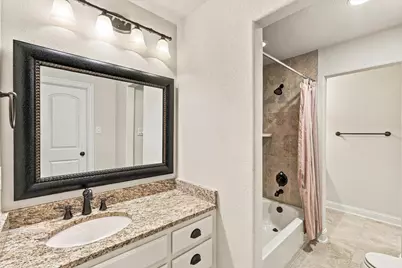 627 Lake Point Drive, Irving, TX 75039 - Photo 27