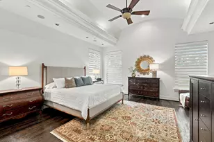 627 Lake Point Dr, Irving, TX 75039 - Photo 11