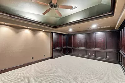 627 Lake Point Drive, Irving, TX 75039 - Photo 23