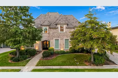 627 Lake Point Drive, Irving, TX 75039 - Photo 1