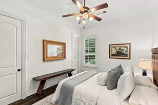 627 Lake Point Dr, Irving, TX 75039 - Photo 17