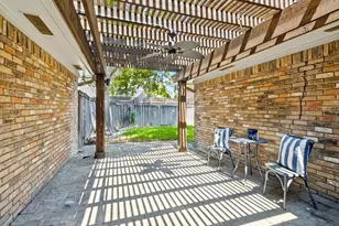 10123 Apple Creek Dr, Dallas, TX 75243 - Photo 23