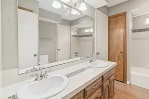 10123 Apple Creek Dr, Dallas, TX 75243 - Photo 21