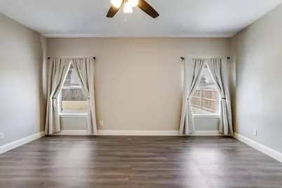908 Dallas Lane, Lewisville, TX 75067 - Photo 9