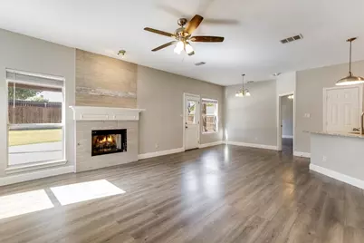 908 Dallas Lane, Lewisville, TX 75067 - Photo 17