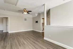 908 Dallas Ln, Lewisville, TX 75067 - Photo 25