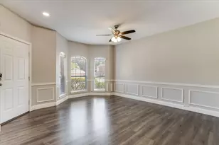 908 Dallas Ln, Lewisville, TX 75067 - Photo 21