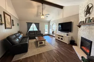 6216 Shirley Dr, North Richland Hills, TX 76180 - Photo 9