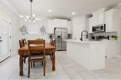 1315 Oak Knoll Drive, Haltom City, TX 76117 - Photo 7