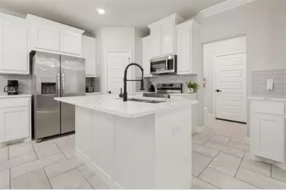 1315 Oak Knoll Drive, Haltom City, TX 76117 - Photo 11