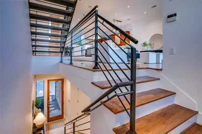 433 Trinity River Circle, Dallas, TX 75203 - Photo 7