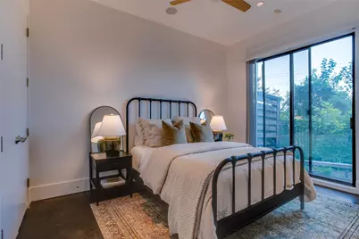 433 Trinity River Circle, Dallas, TX 75203 - Photo 3
