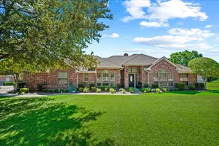 100 Post Oak Ln, Waxahachie, TX 75165 - Photo 1