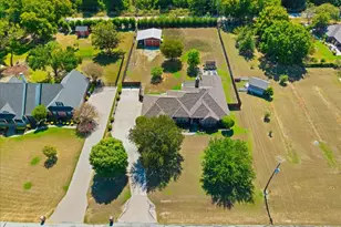 100 Post Oak Ln, Waxahachie, TX 75165 - Photo 3