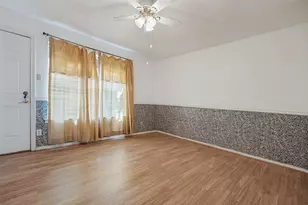 5811 Sandhurst Ln, Dallas, TX 75206 - Photo 19