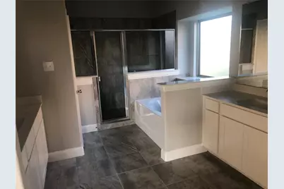 706 Buffalo Creek Drive, Cleburne, TX 76033 - Photo 13