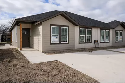 390 N Dallas Street, Palmer, TX 75152 - Photo 1