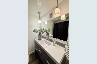4525 Gilbert #204, Dallas, TX 75219 - Photo 23