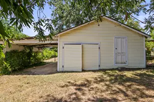 411 Ellis, Hughes Springs, TX 75656 - Photo 23