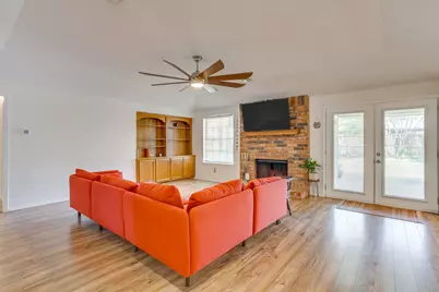 1005 Westminster Lane, Mansfield, TX 76063 - Photo 9