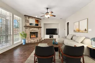 1303 Kerrville Dr, Allen, TX 75013 - Photo 7