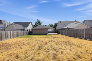 1655 Wildflower Dr, Waxahachie, TX 75165 - Photo 23