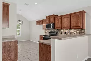 1655 Wildflower Dr, Waxahachie, TX 75165 - Photo 11