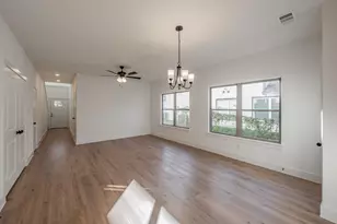 1233 Meriwether St, Fort Worth, TX 76115 - Photo 11