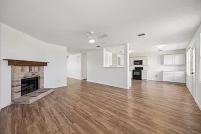 1721 Spyglass Drive, Little Elm, TX 75068 - Photo 5