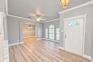 5709 Parkwood Trail, Haltom City, TX 76137 - Photo 5