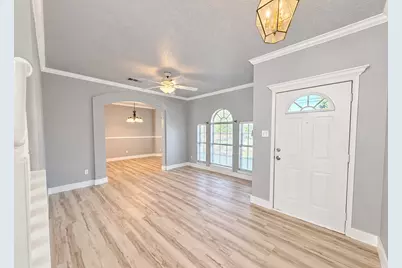 5709 Parkwood Trail, Haltom City, TX 76137 - Photo 5