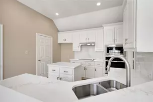 7042 Aspen Creek Ln, Dallas, TX 75252 - Photo 11