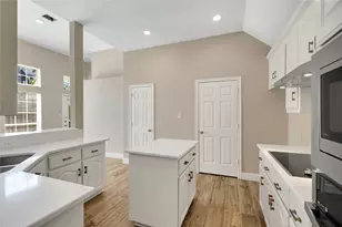 7042 Aspen Creek Ln, Dallas, TX 75252 - Photo 15
